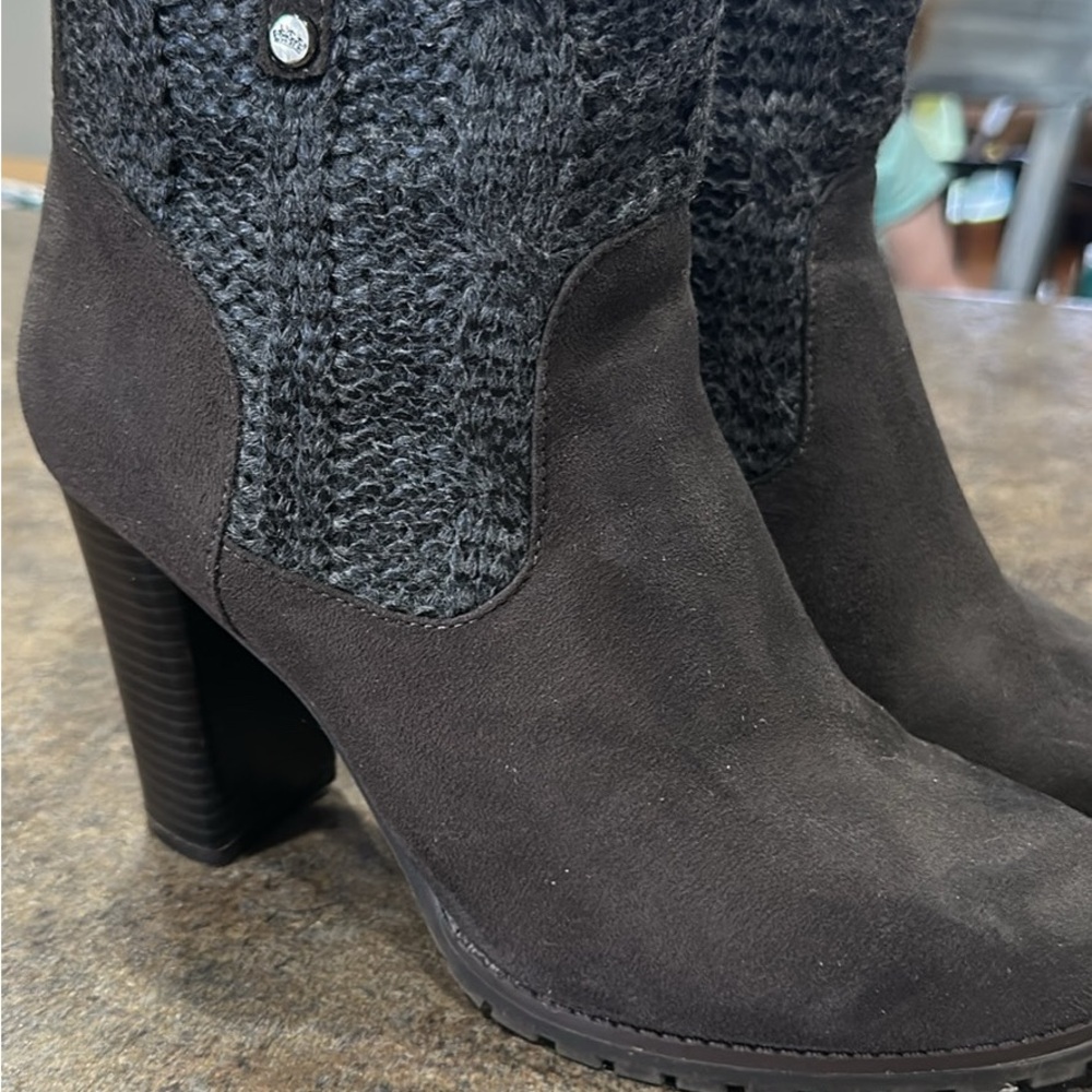 Elegant Black Women's Boots